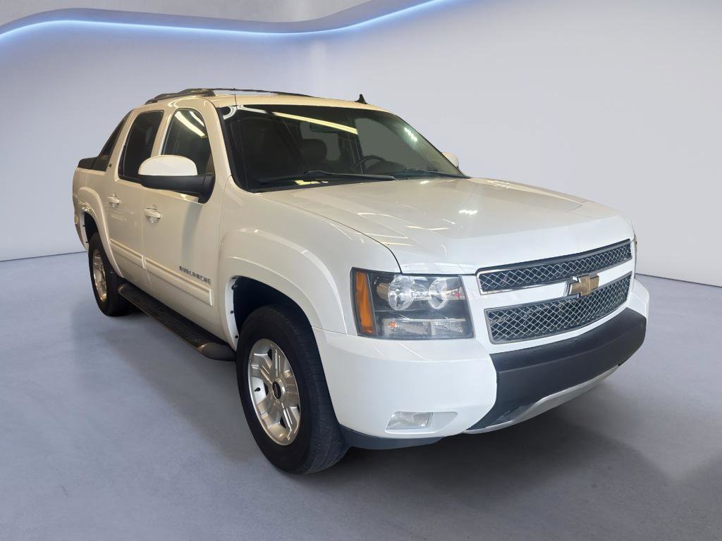 Used 2011 Chevrolet Avalanche LT w/ Luxury Package image 1