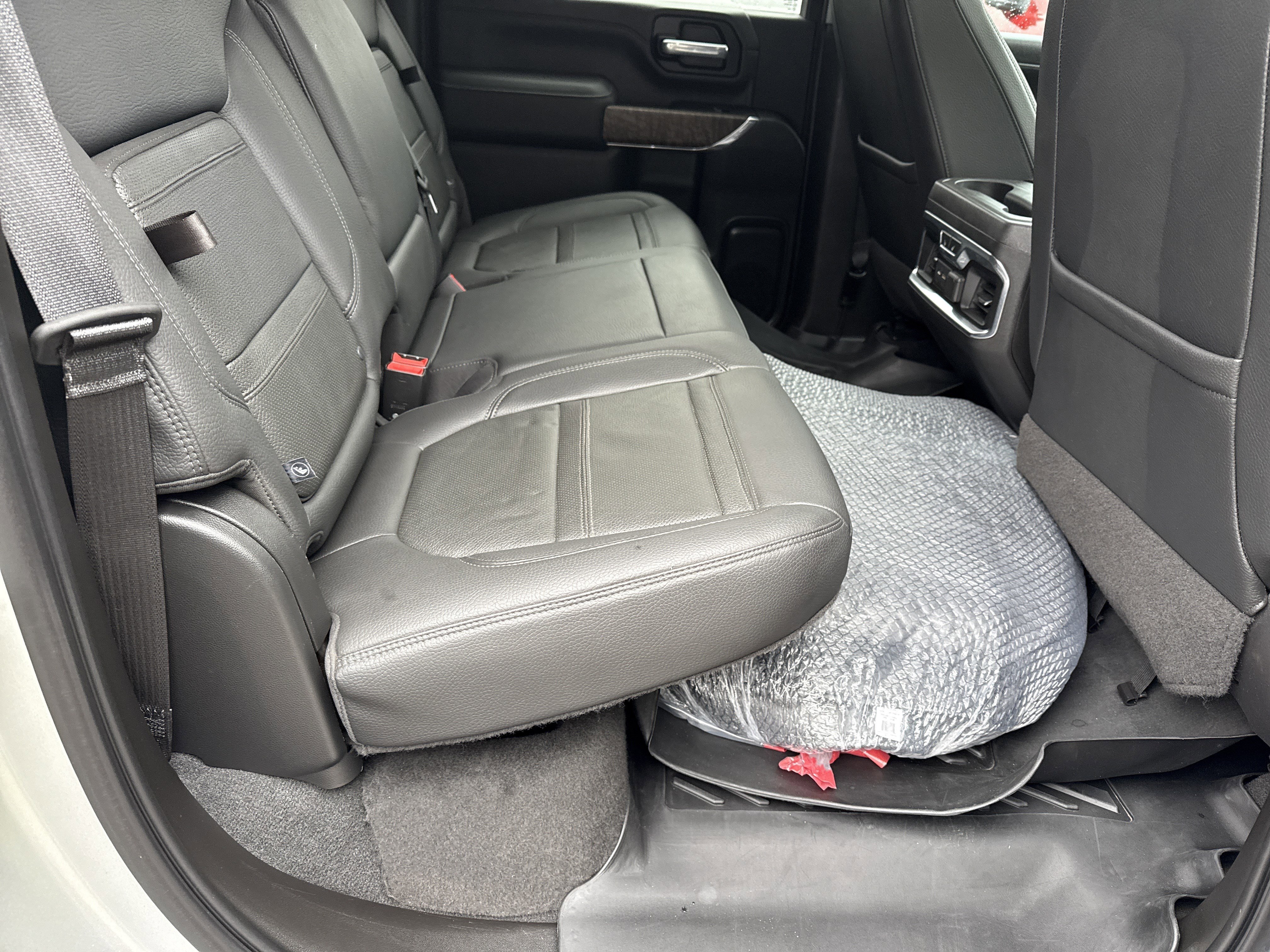 Used 2021 GMC Sierra 3500 Denali w/ Denali Ultimate Package image 17