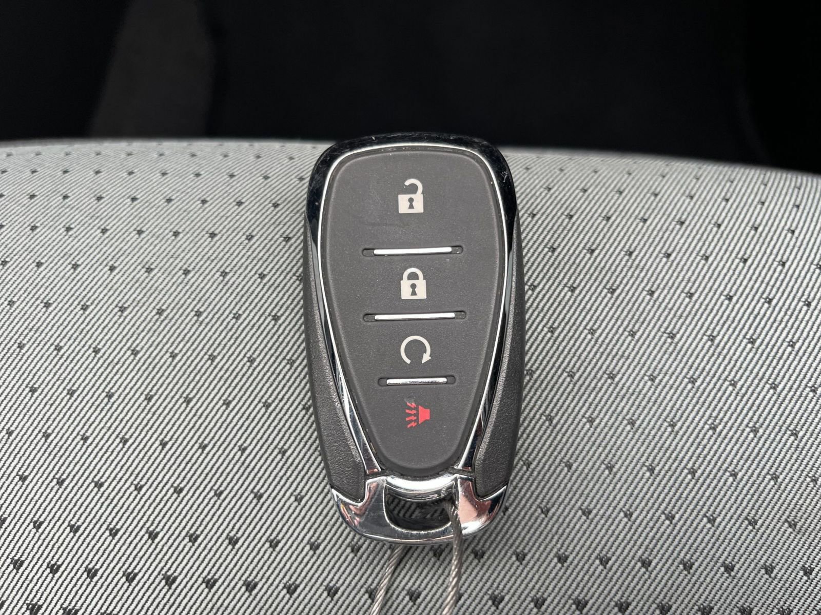 Used 2025 Chevrolet Trax LT w/ LT Convenience Package FWD image 21