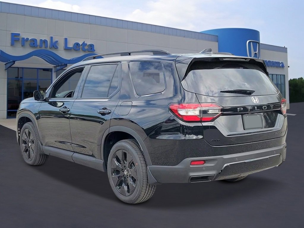 New 2026 Honda Pilot Black Edition image 3