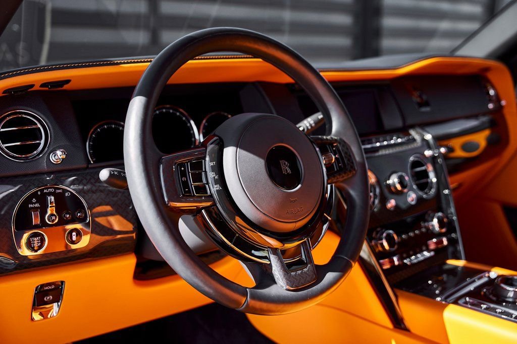 Used 2024 Rolls-Royce Cullinan Black Badge image 42