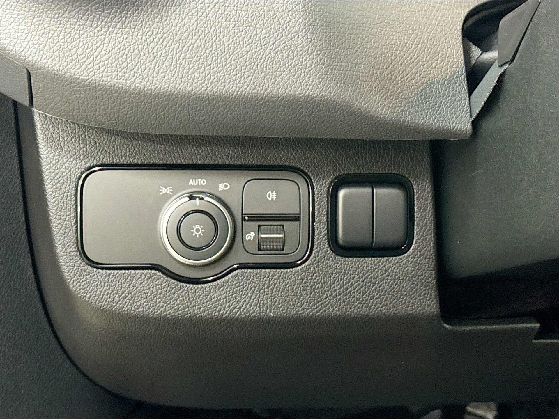 Used 2026 Mercedes-Benz Sprinter 2500 image 11