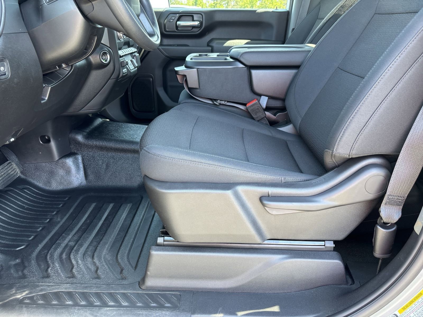 New 2025 GMC Sierra 3500 Pro image 17