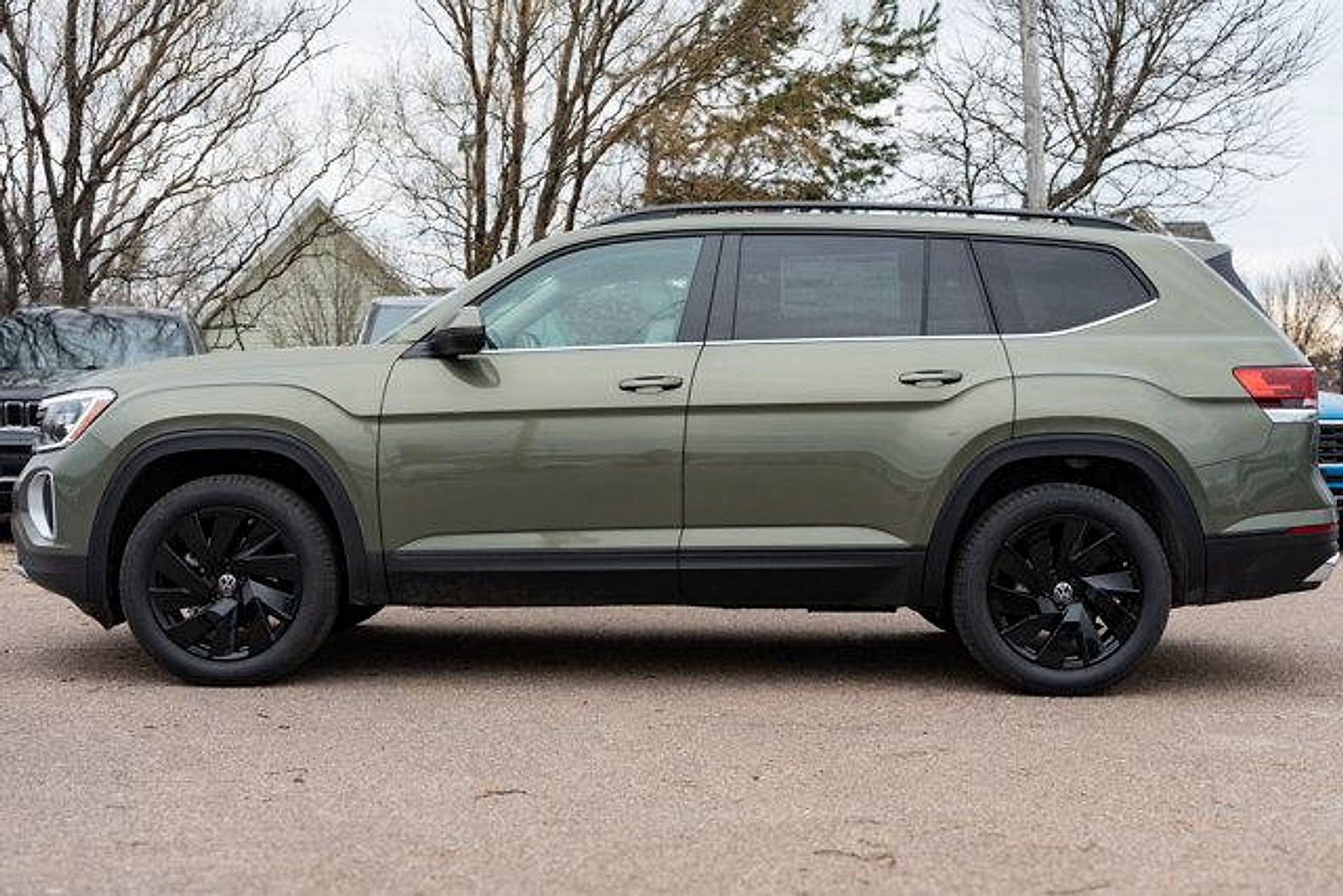 New 2026 Volkswagen Atlas SE image 3