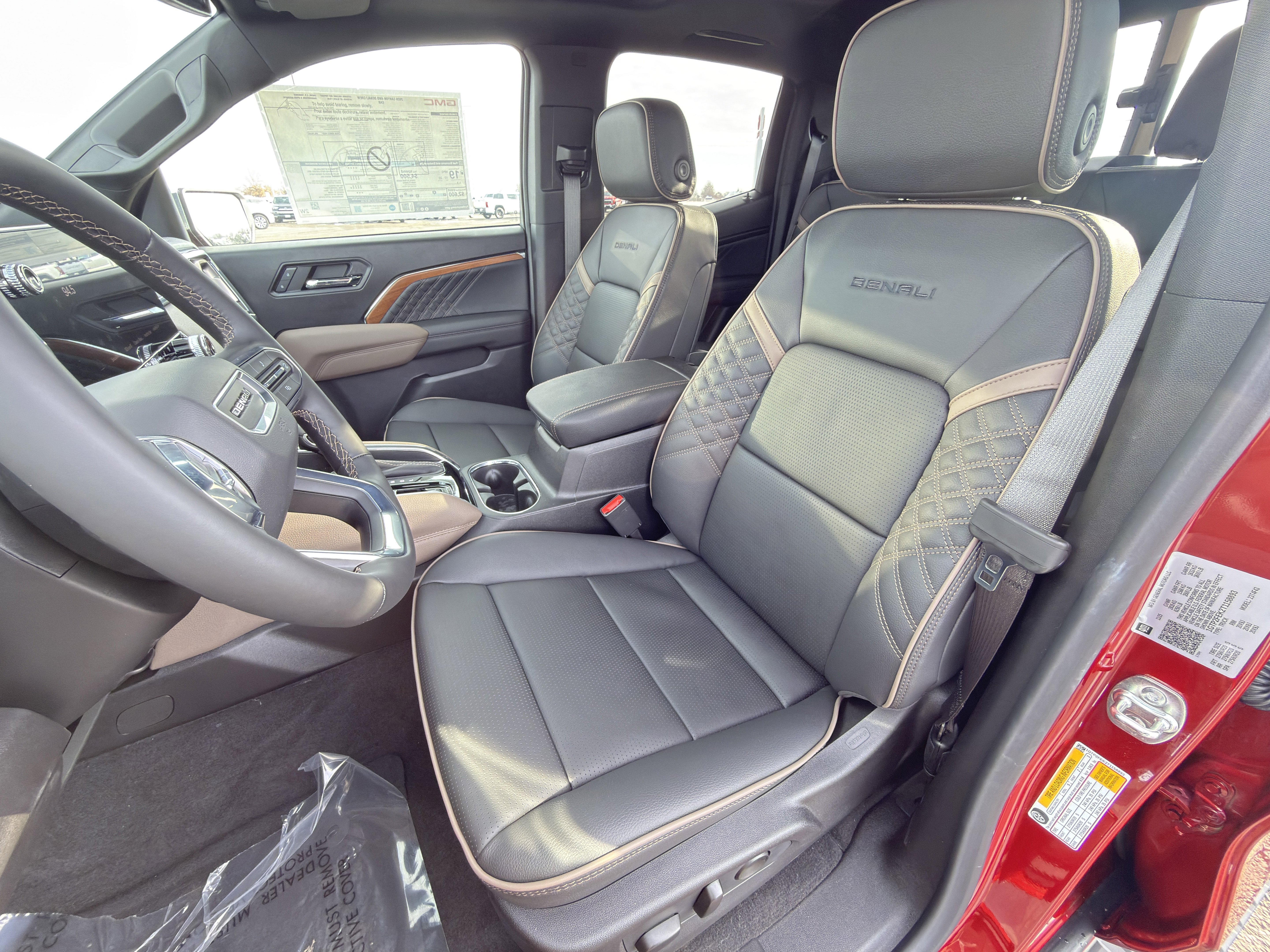 New 2026 GMC Canyon Denali image 10