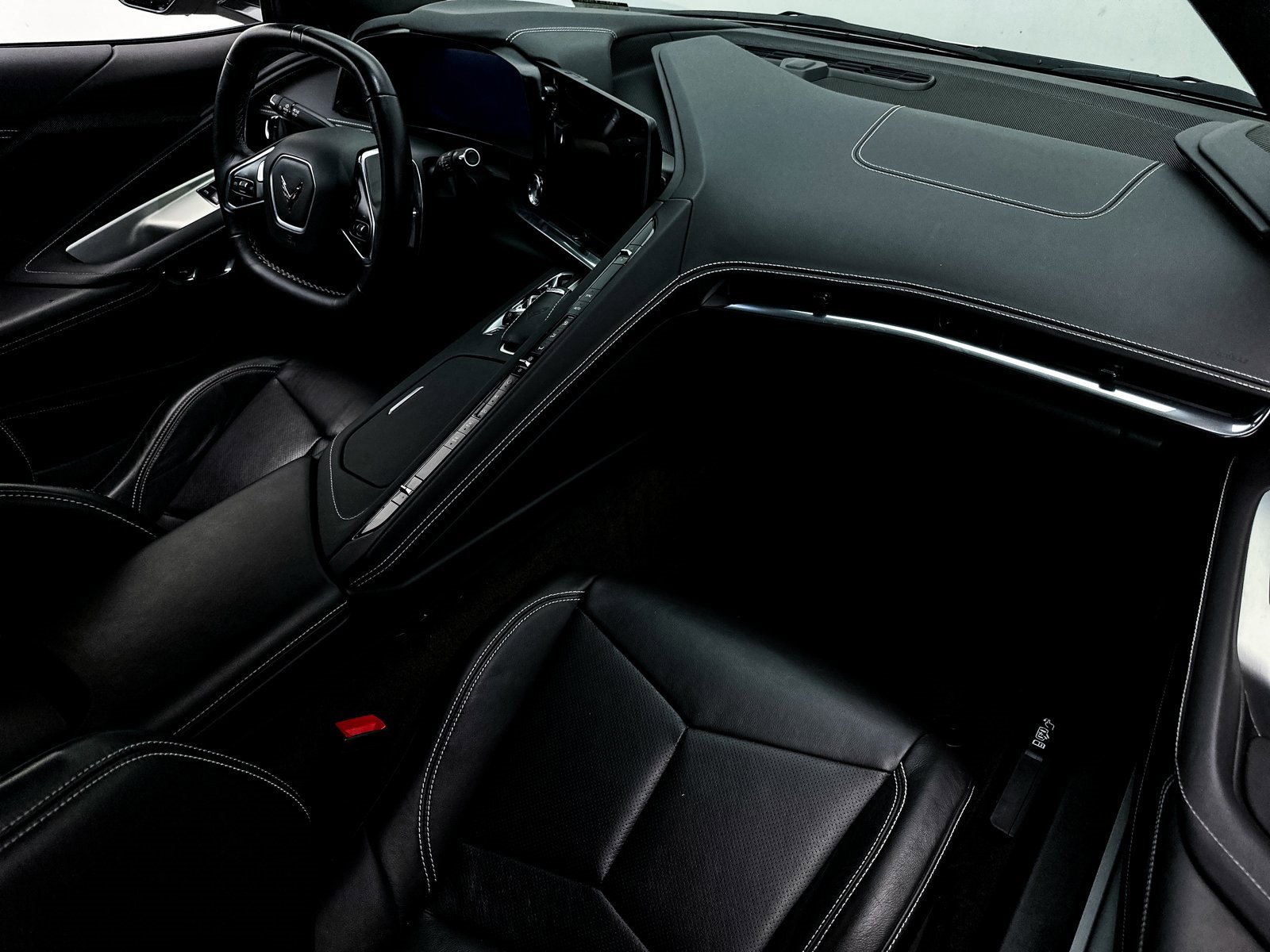 Used 2020 Chevrolet Corvette Stingray Coupe w/ 1LT image 35