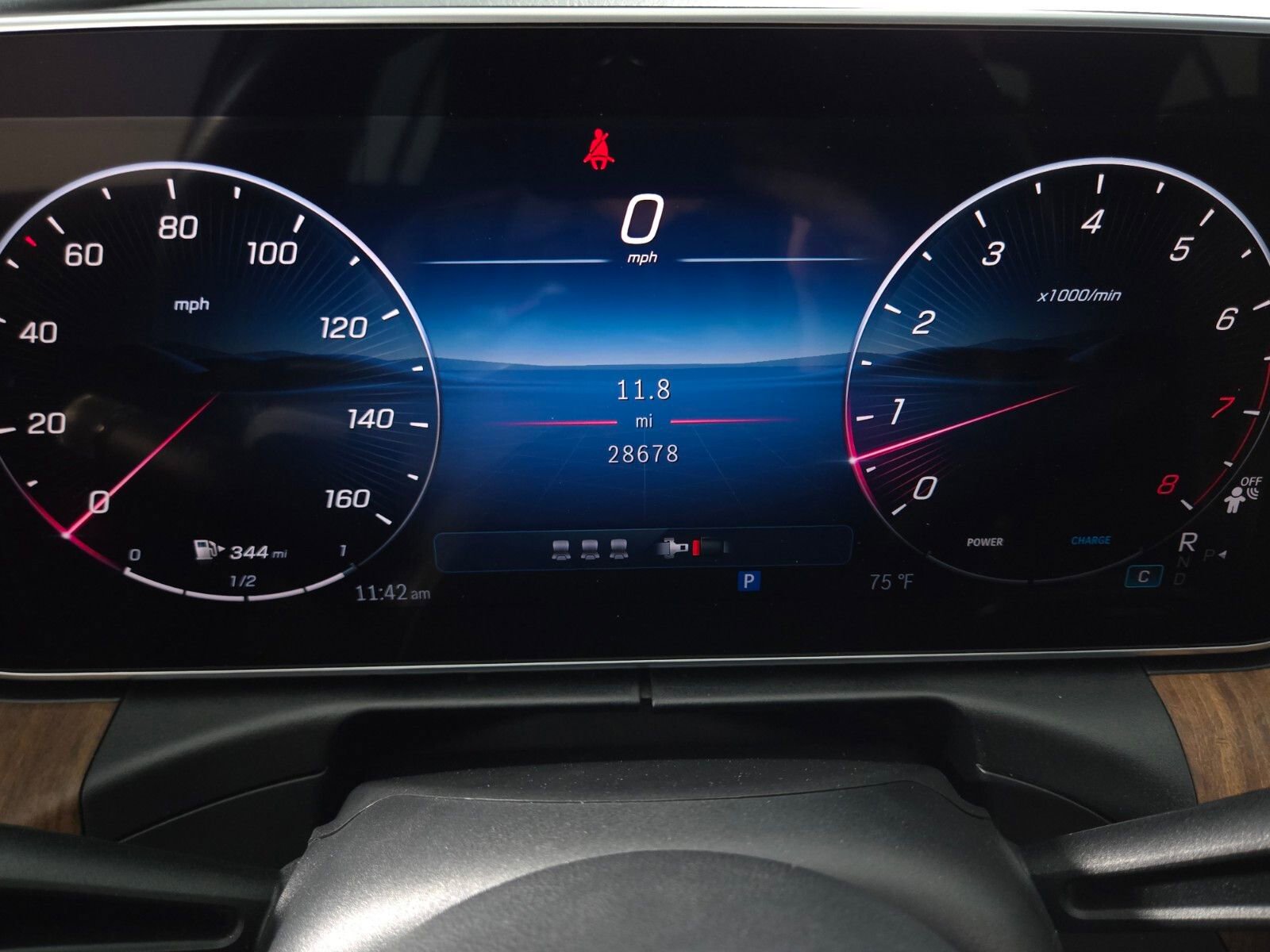 Used 2025 Mercedes-Benz C 300 Sedan image 28