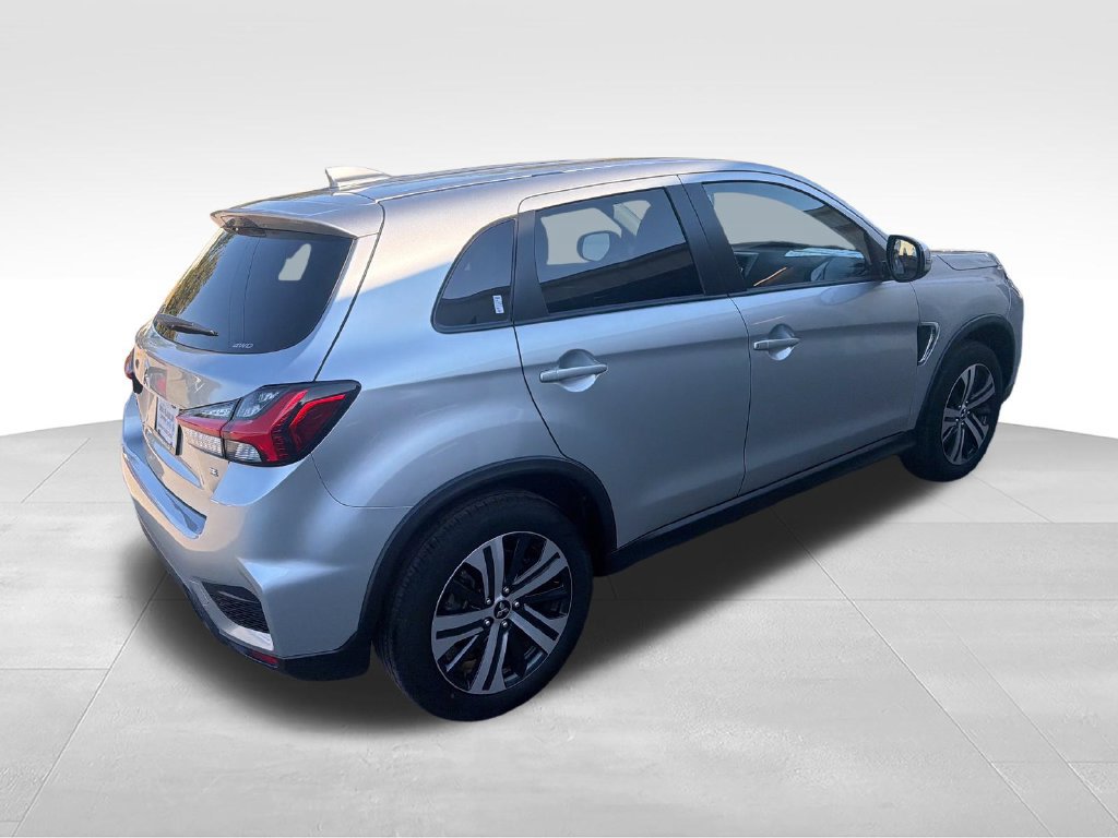 Used 2026 Mitsubishi Outlander Sport SE AWD/4WD image 5