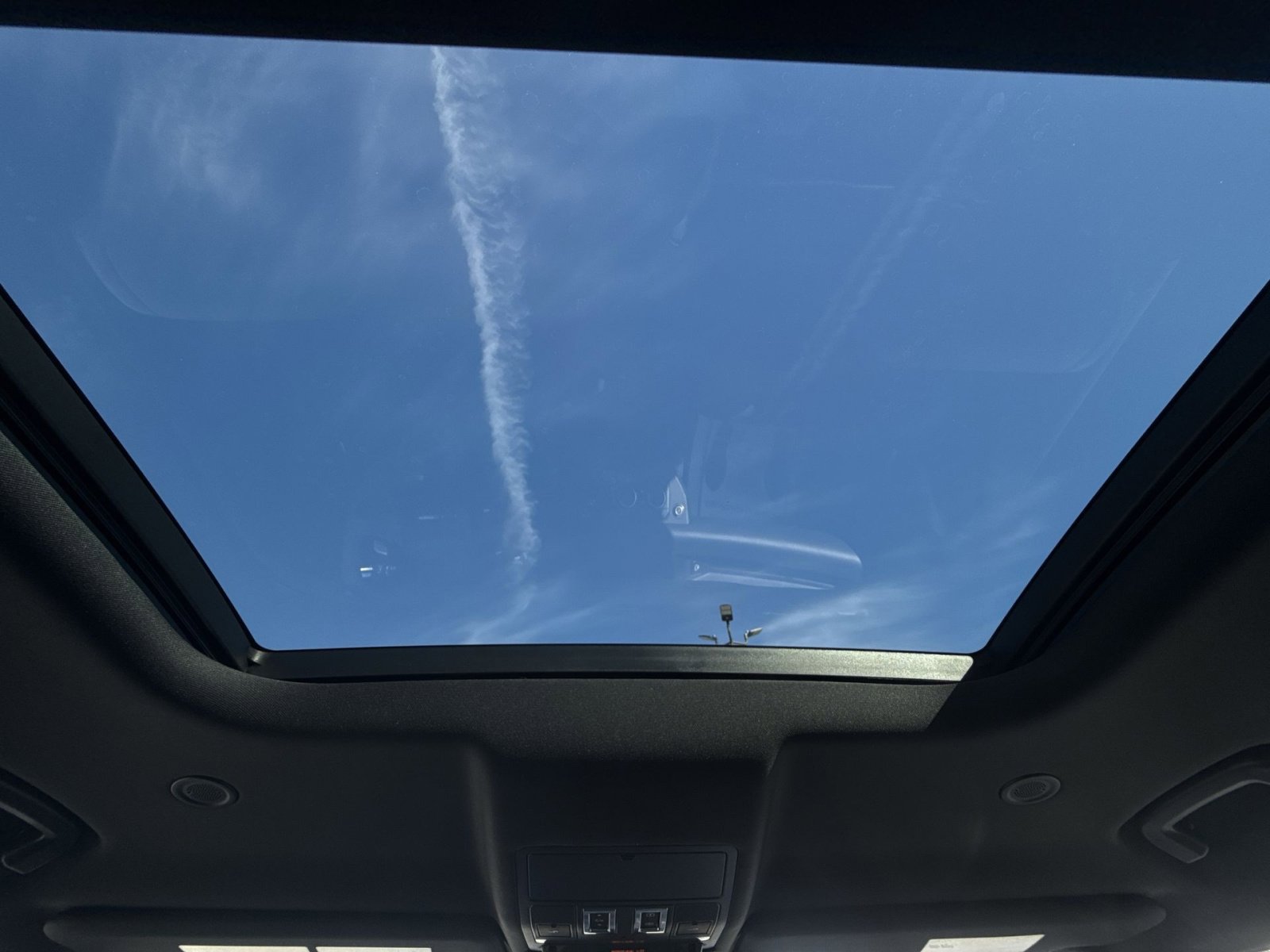 Used 2022 Land Rover Defender 90 V8 image 24