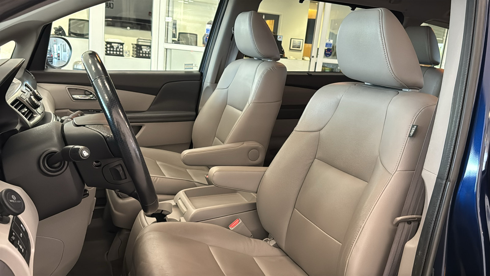 Used 2016 Honda Odyssey EX-L image 24