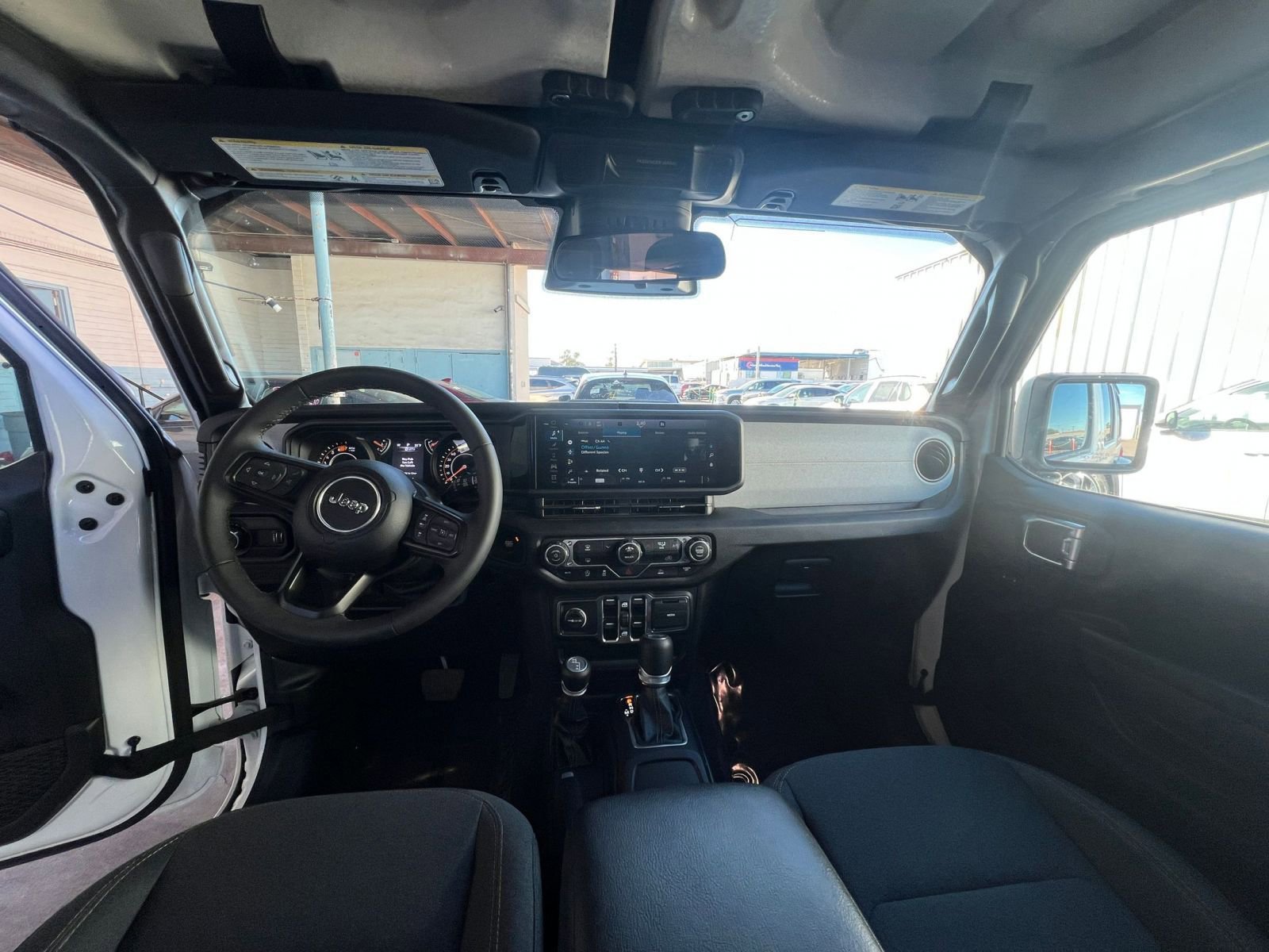 Used 2025 Jeep Wrangler Sport S image 33