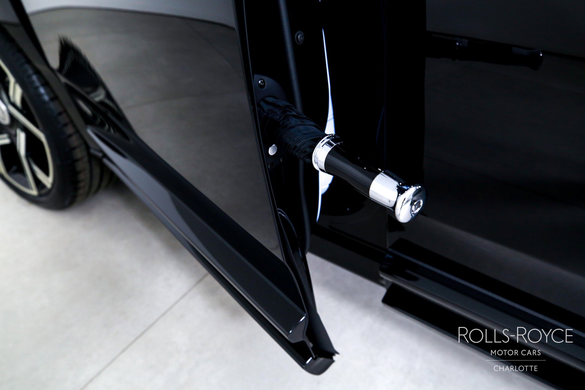 New 2026 Rolls-Royce Cullinan Black Badge image 33