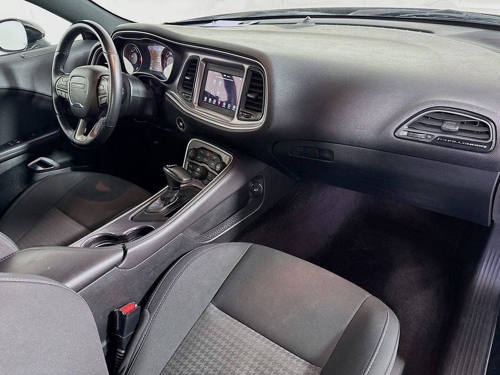 Used 2019 Dodge Challenger R/T w/ Driver Convenience Group image 33