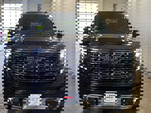 Used 2024 GMC Sierra 1500 Denali Ultimate image 3