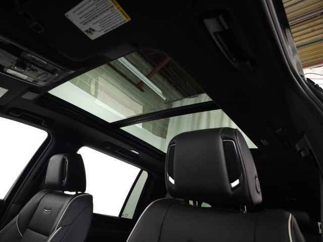 Used 2023 Cadillac Escalade ESV Sport image 17