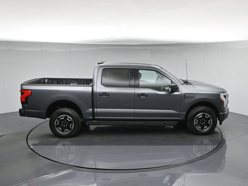 Used 2023 Ford F150 Lightning XLT AWD/4WD image 40