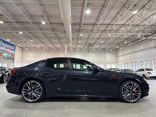 Used 2022 Maserati Ghibli Trofeo image 35