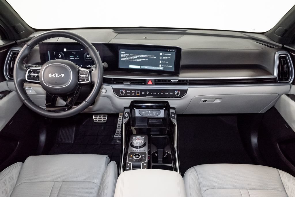 Certified 2025 Kia Sorento SX Prestige AWD/4WD image 30