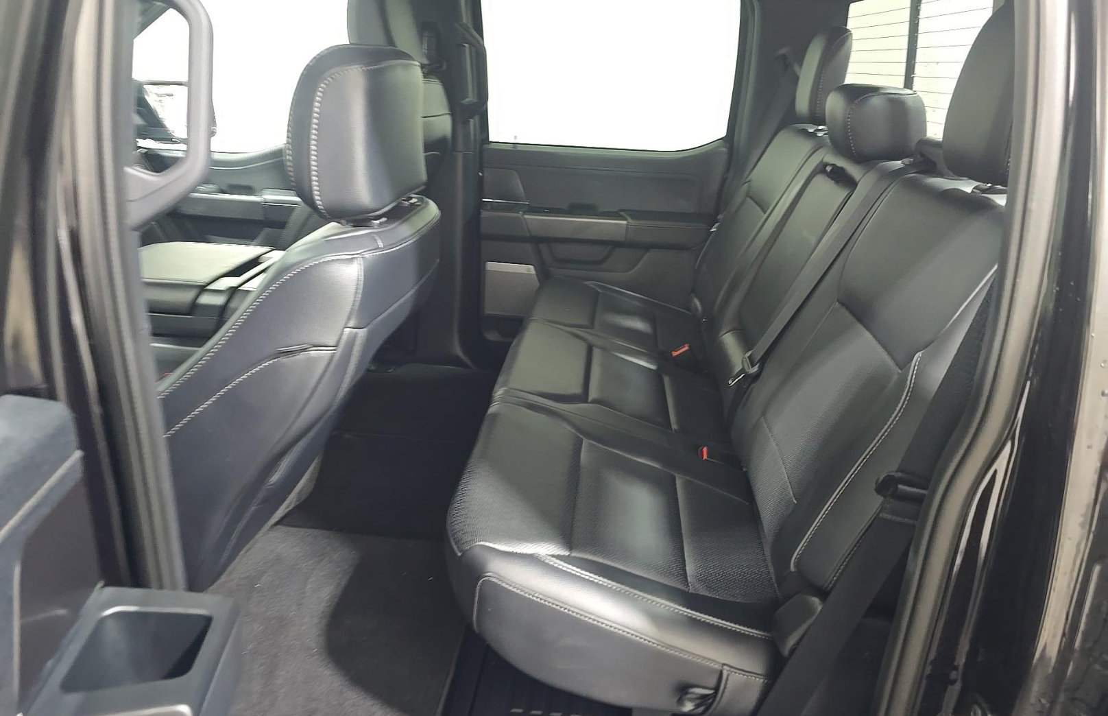 Used 2025 Ford F150 Lariat AWD/4WD image 13