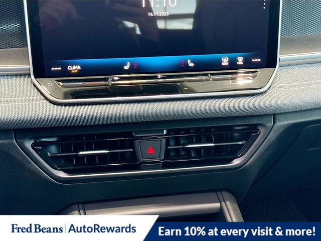 New 2026 Volkswagen Tiguan S AWD/4WD image 9