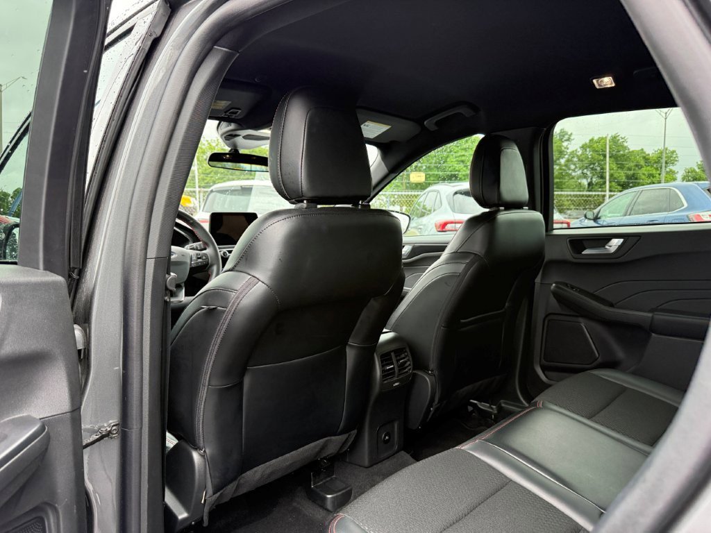 Used 2025 Ford Escape ST-Line AWD/4WD image 15