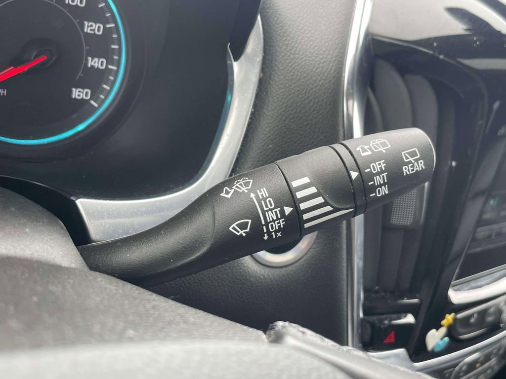 Used 2019 Chevrolet Traverse LT w/ LT Premium Package image 26