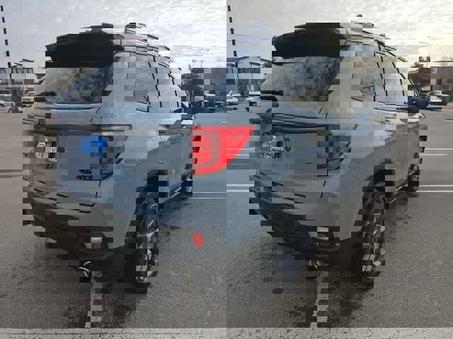 Used 2023 Honda Passport EX-L image 5