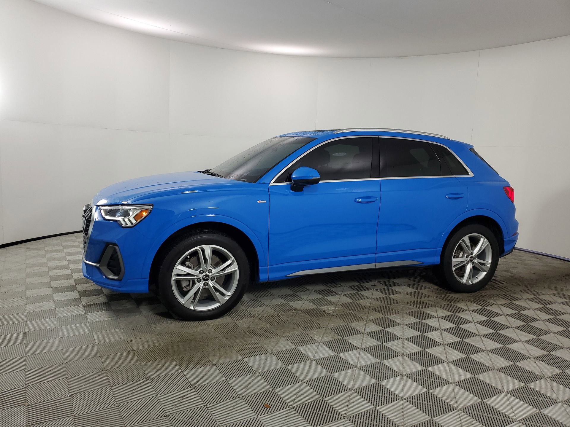 Certified 2022 Audi Q3 2.0T Premium Plus w/ Premium Plus Package image 5
