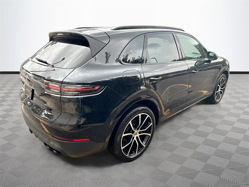 Used 2020 Porsche Cayenne S image 8