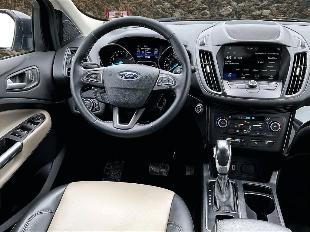 Used 2019 Ford Escape SEL image 5