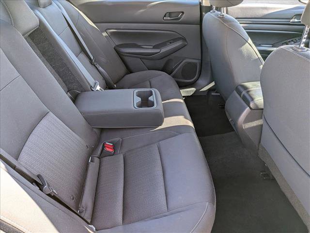 Used 2024 Nissan Altima 2.5 SV image 18