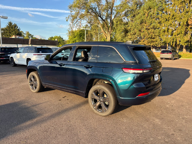 New 2027 Jeep Grand Cherokee Limited AWD/4WD image 4