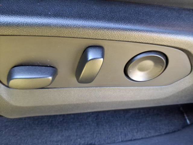 Used 2023 Chevrolet Colorado Z71 w/ Z71 Convenience Package 2 image 14