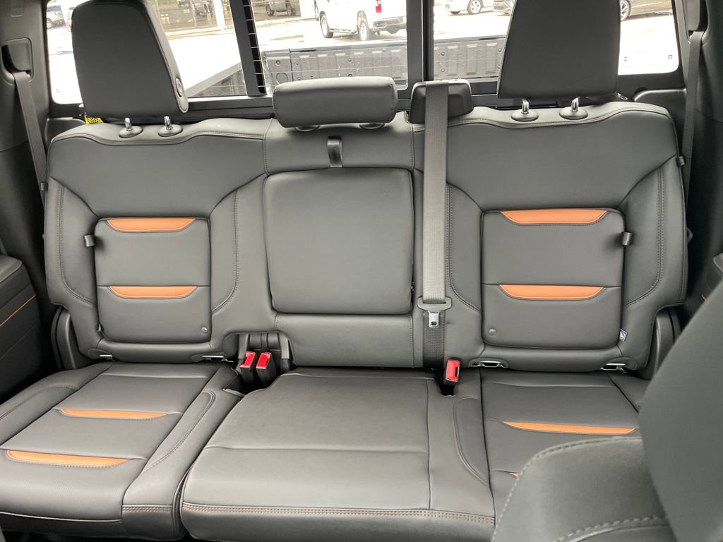 New 2026 GMC Sierra 2500 AT4 w/ AT4 Premium Plus Package image 34