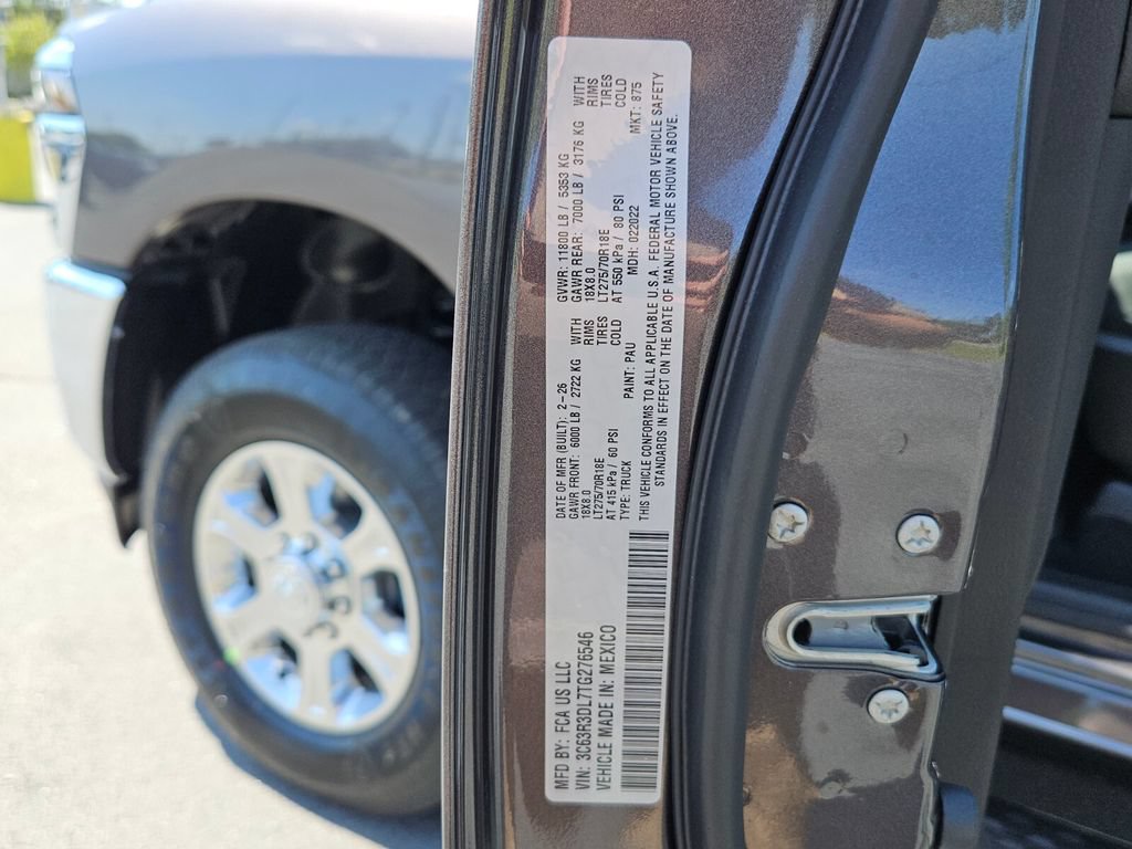 New 2026 RAM 3500 Big Horn AWD/4WD image 16