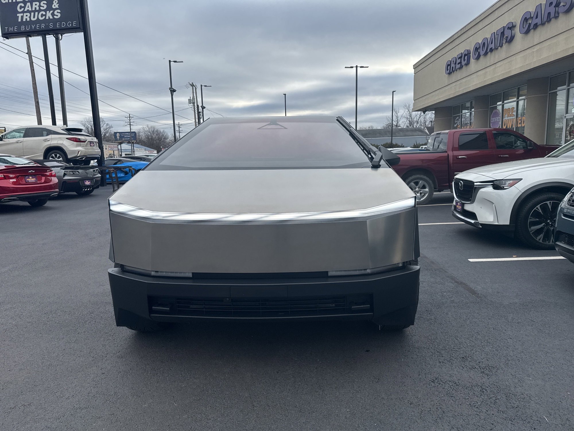 Used 2025 Tesla Cybertruck AWD Crew Cab image 2