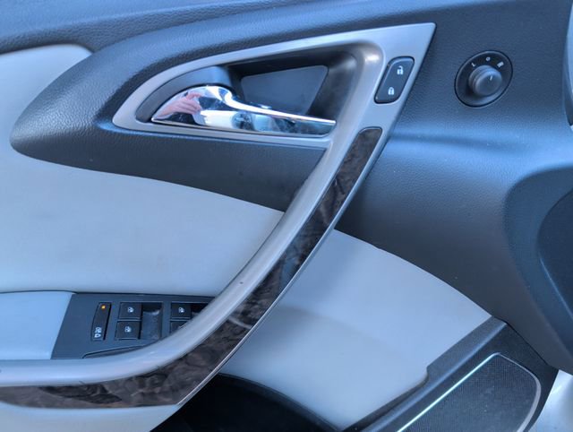 Used 2014 Buick Verano Convenience FWD image 16