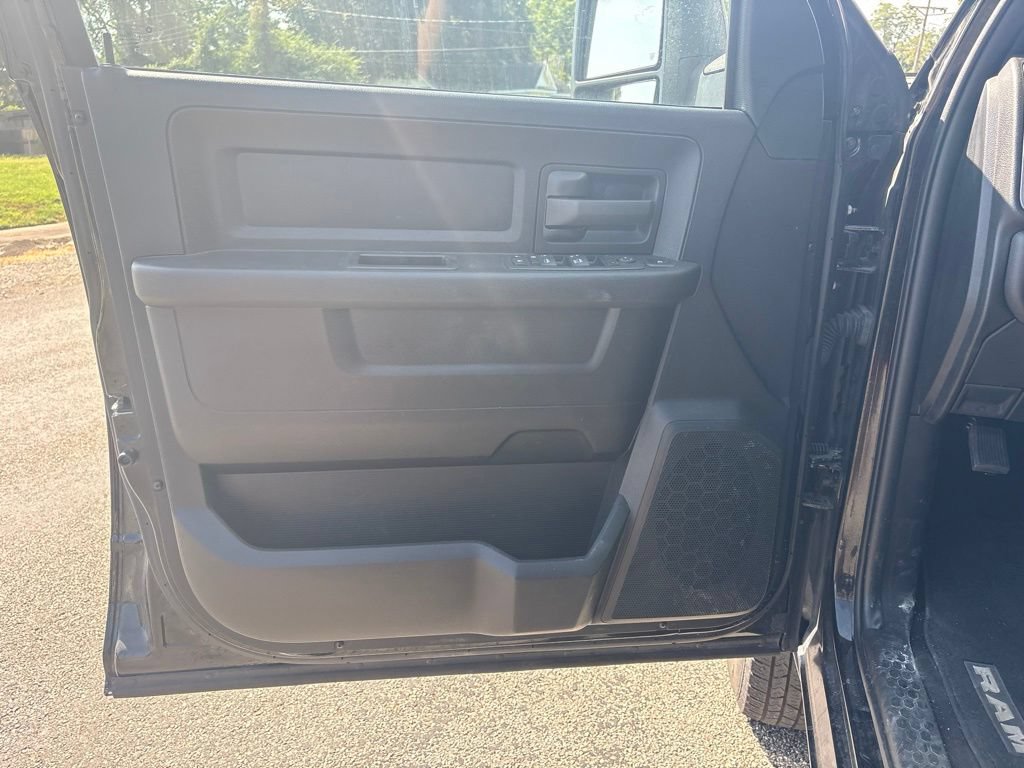 Used 2024 RAM 3500 Tradesman AWD/4WD image 7