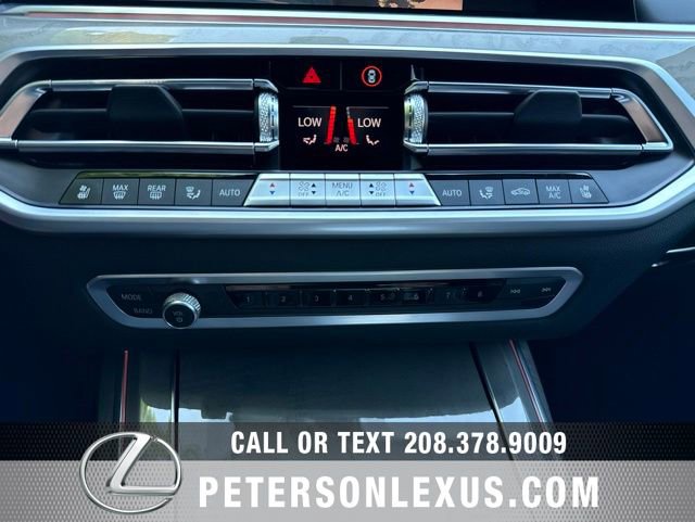 Used 2021 BMW X7 xDrive40i w/ M Sport Package AWD/4WD image 15