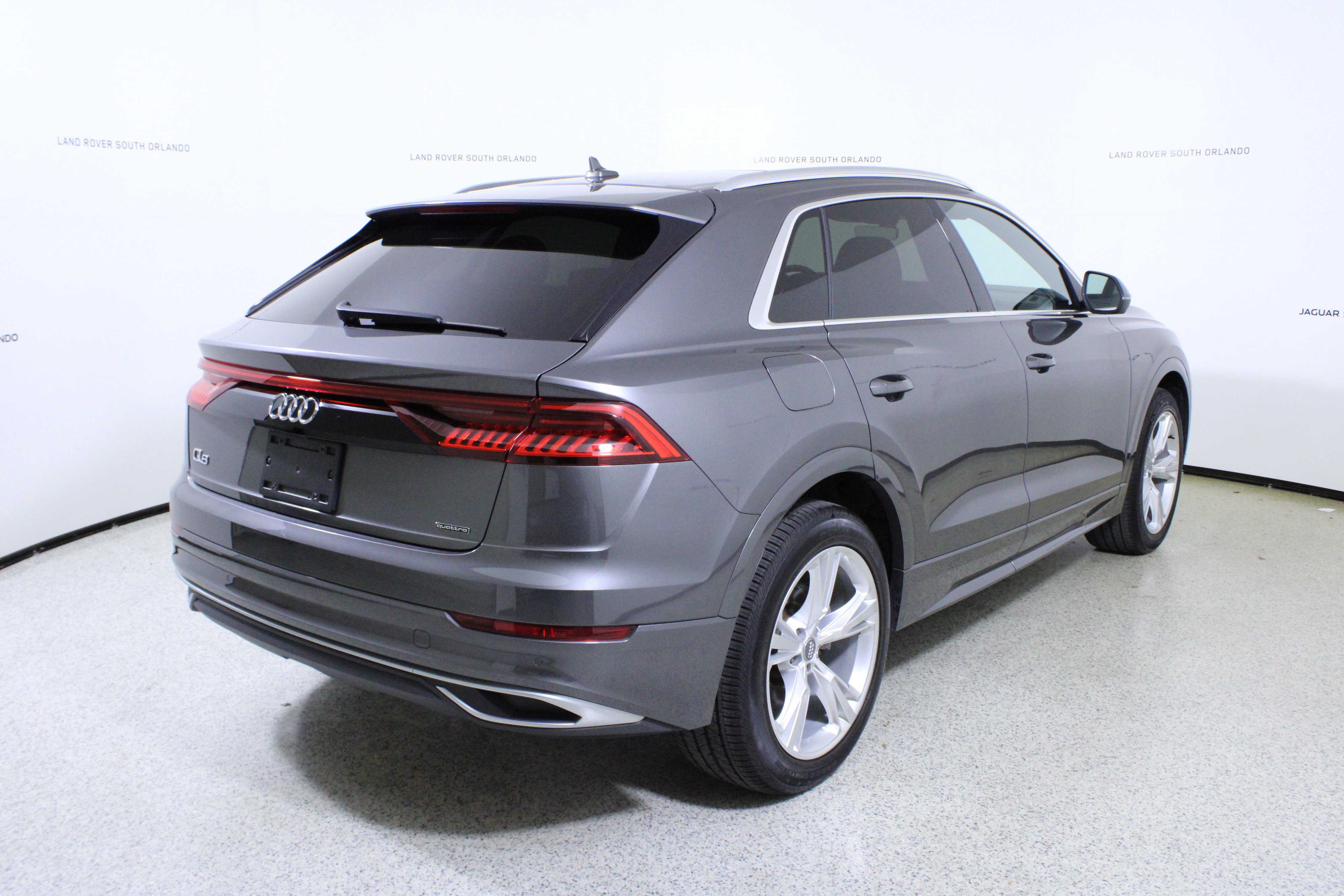 Used 2019 Audi Q8 Premium image 7