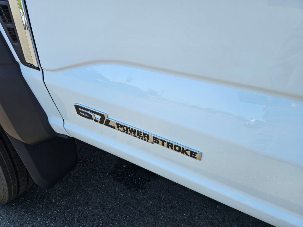 New 2025 Ford F600 2WD Regular Cab Super Duty w/ XL Chrome Package image 8