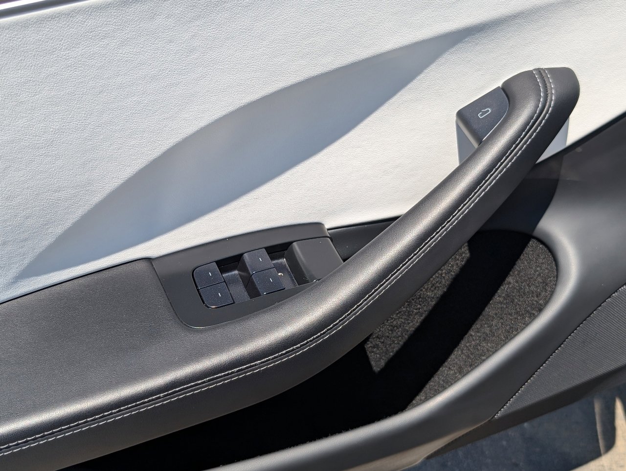 Used 2025 Tesla Model 3 Long Range RWD image 15