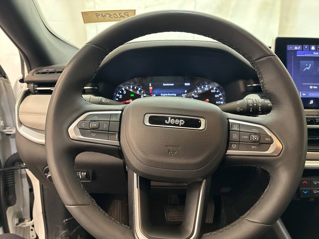 Used 2025 Jeep Compass Limited AWD/4WD image 14
