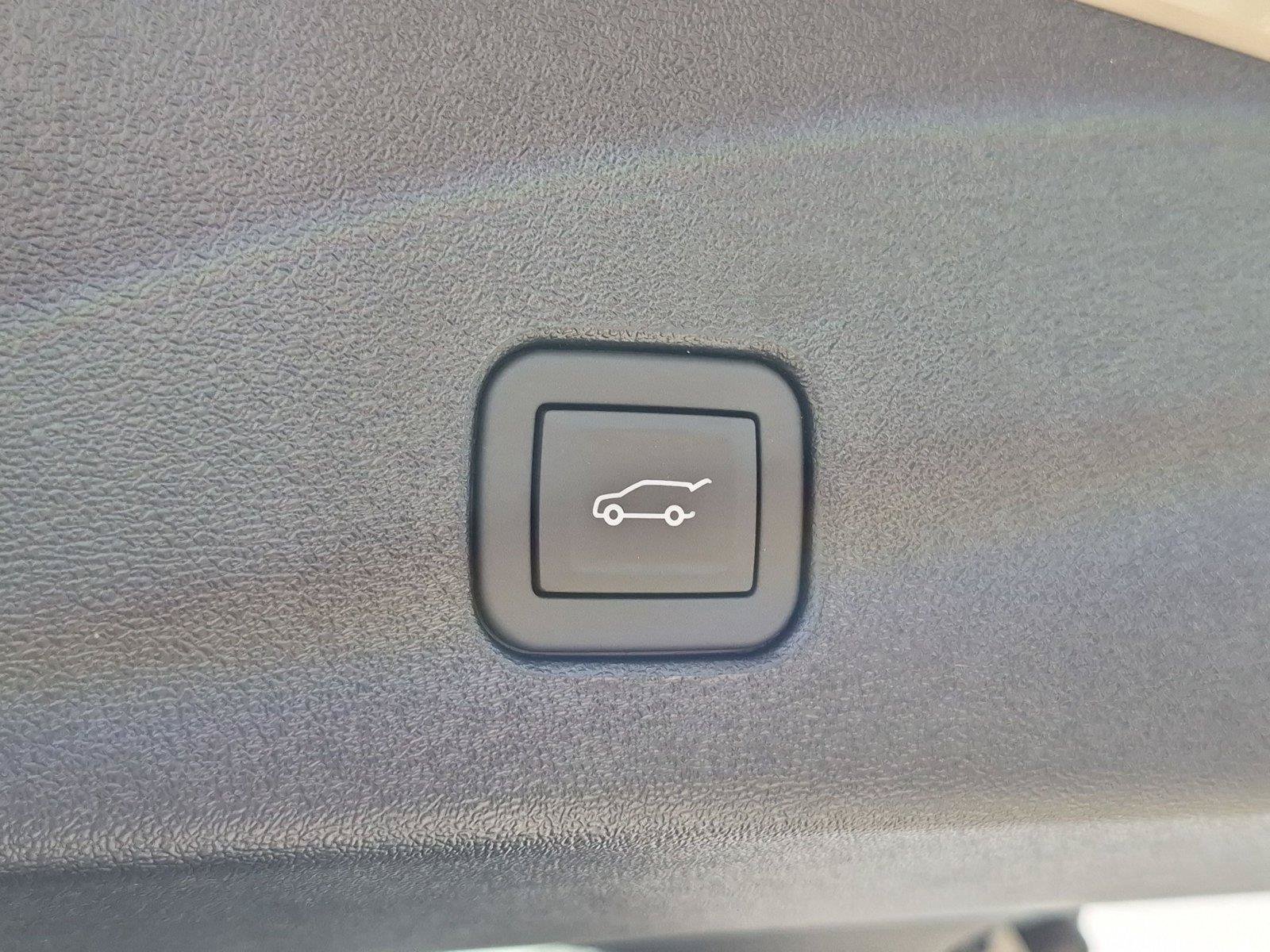 New 2027 Cadillac Optiq Luxury RWD image 31
