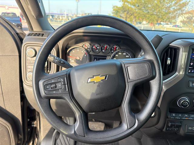 Used 2024 Chevrolet Silverado 2500 Custom w/ Custom Value Package image 11