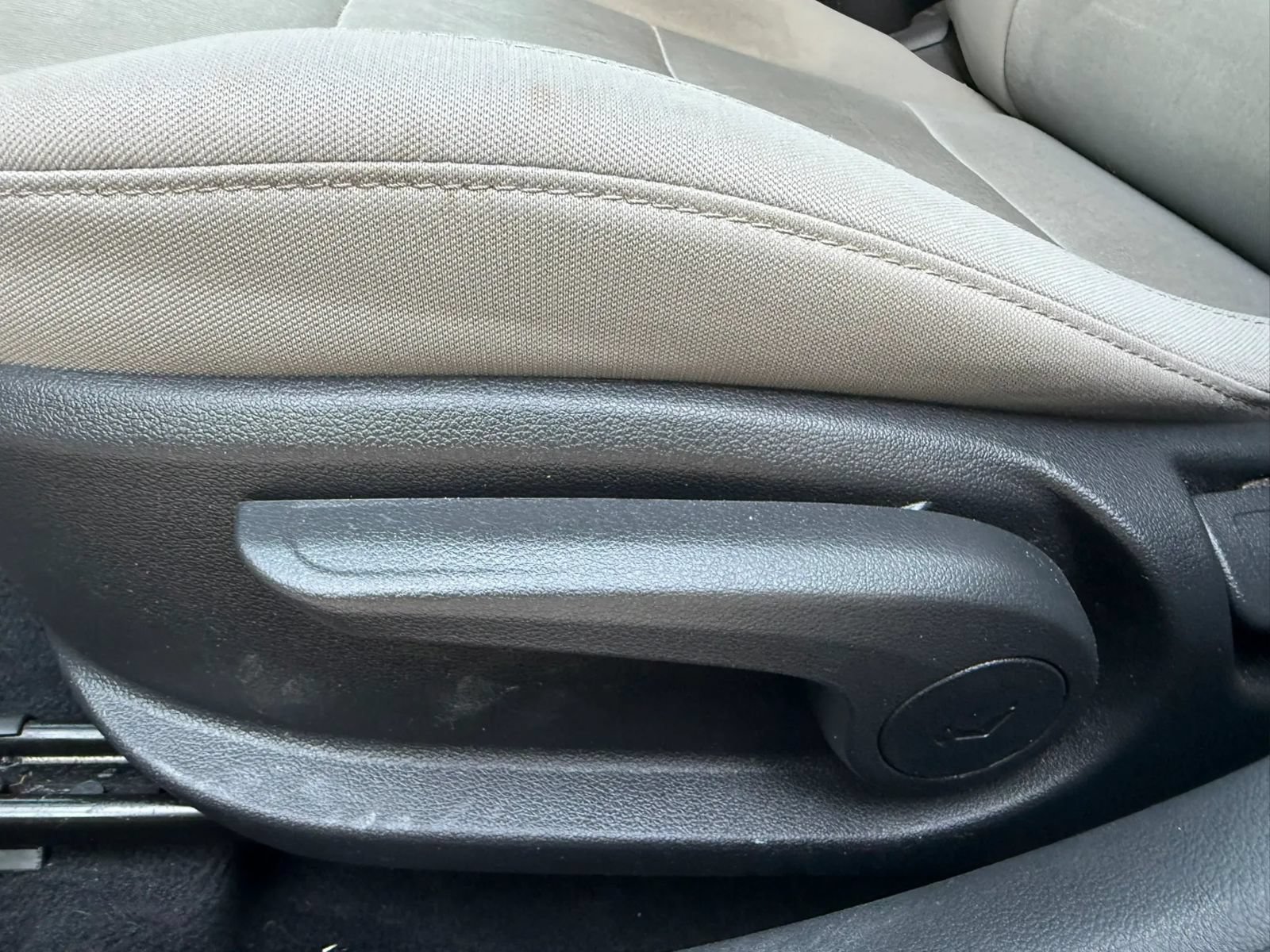 Used 2018 Hyundai Elantra SEL FWD image 19