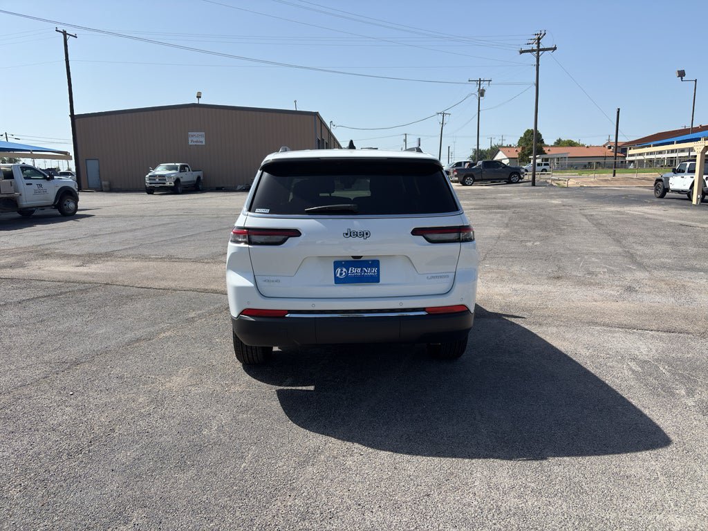 New 2026 Jeep Grand Cherokee L Laredo AWD/4WD image 6