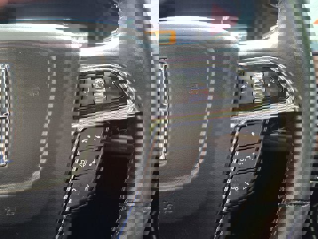 Used 2022 Lincoln Nautilus Reserve image 29