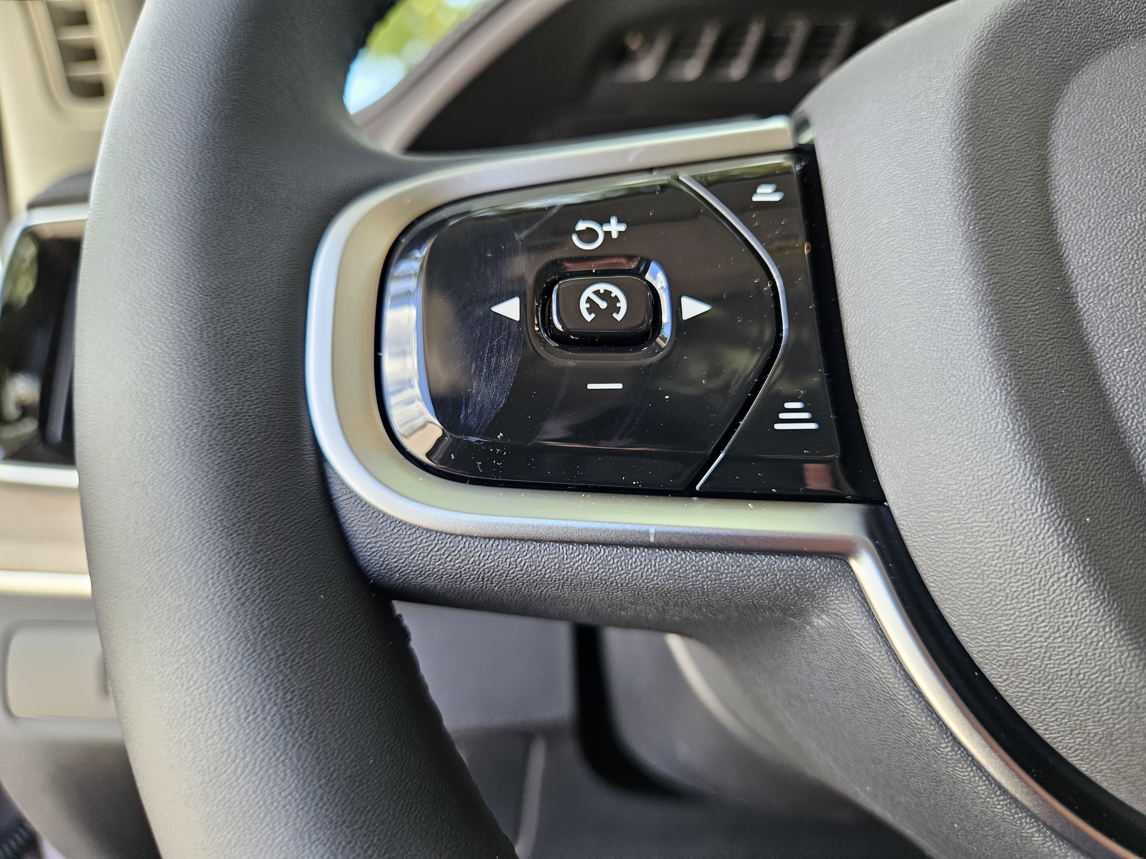 New 2026 Volvo XC90 B5 Plus image 33