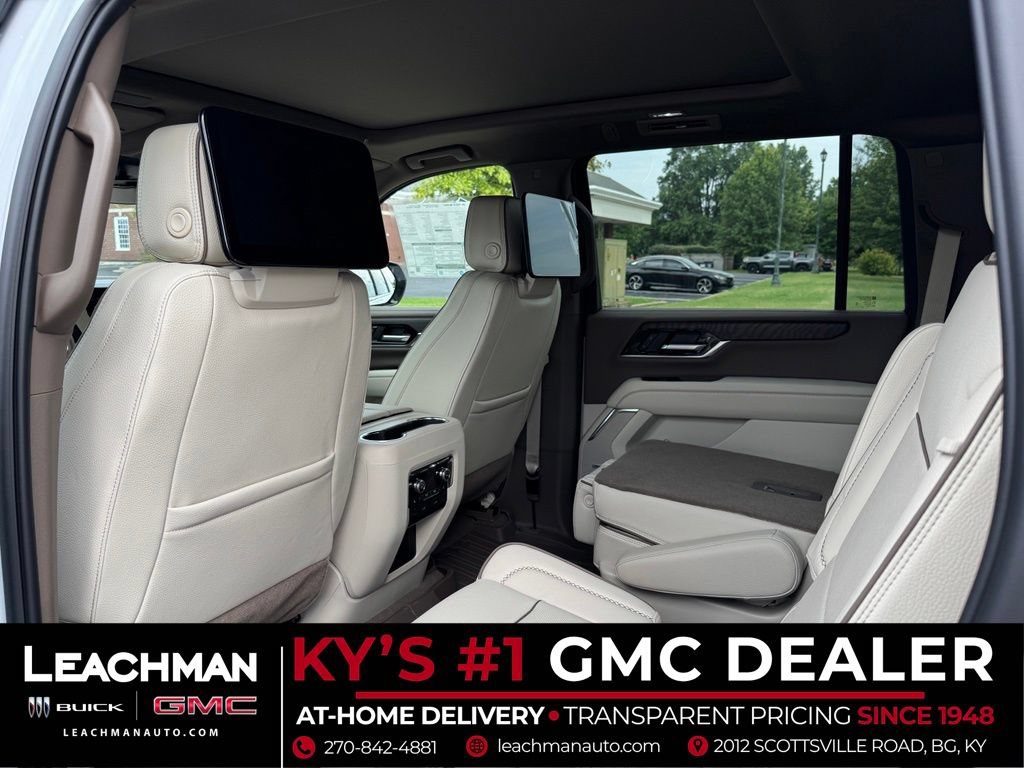 New 2026 GMC Yukon XL Denali w/ Denali Reserve Package AWD/4WD image 17